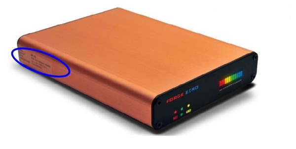 제품 옆면에서 흰색 스티커로 부착된 제품 시리얼 번호를 확인할 수 있다. (사진=일렉트로포스사 누리집)