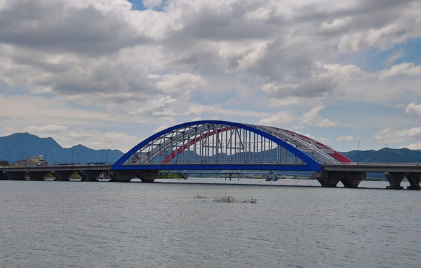 구봉산 방향에서 바라본 춘천시 소양2교 모습. (사진=관광레저신문 DB)
