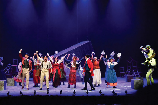 ‘레 미제라블’ 공연 장면. (사진=극단 로얄씨어터 제공)